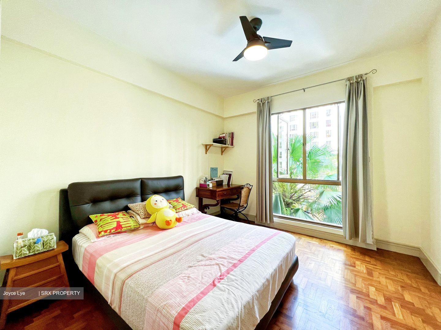 Parkview Apartments (D23), Apartment #357297831